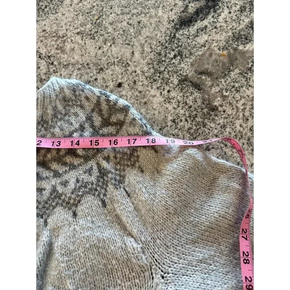 Vintage Hand Knit Cardigan Sweater Womens Gray Fair Isle Nordic Crewneck Retro - Picture 10 of 12